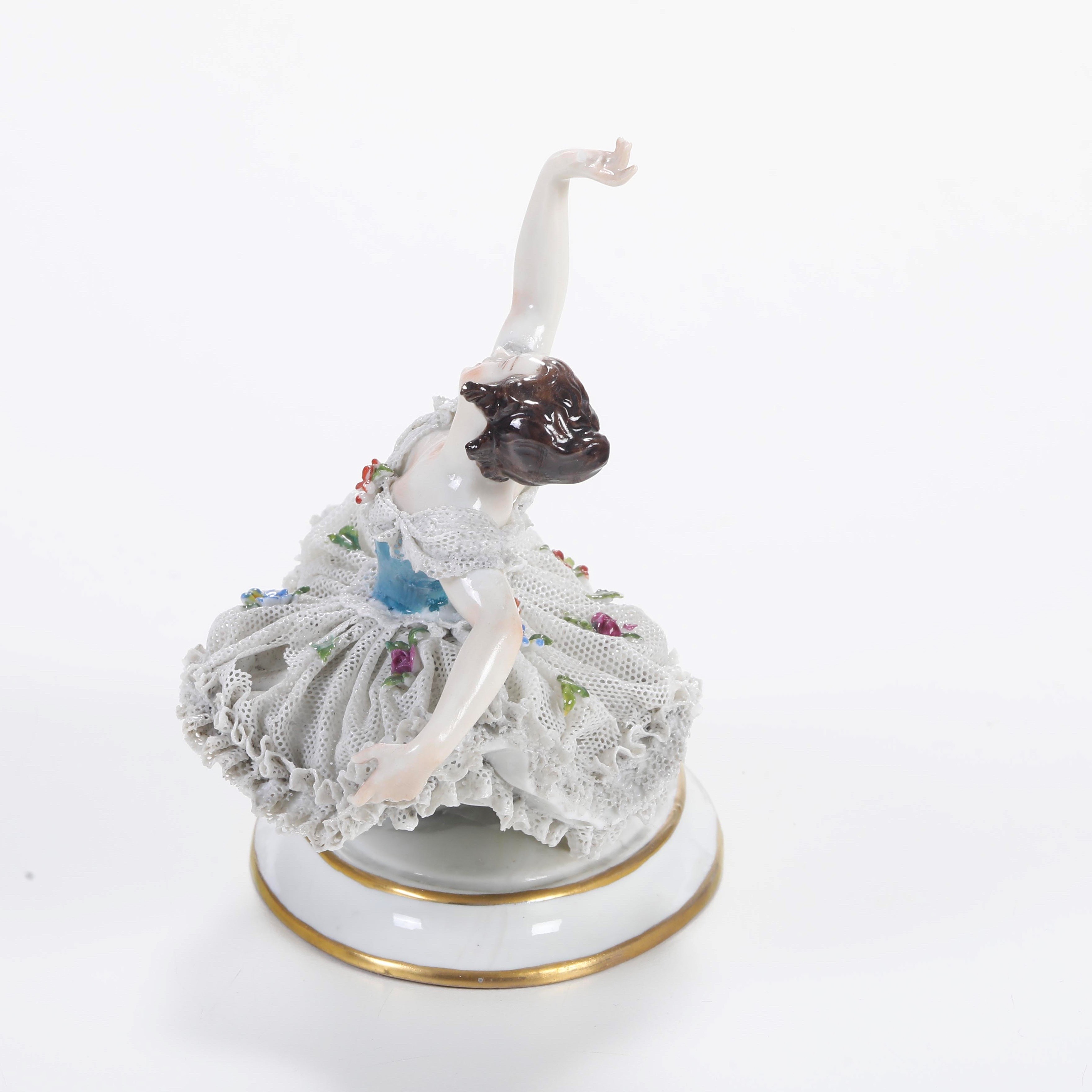 Manifattura della Turingia (Germania), Figura di ballerina in porcellana, XX secolo