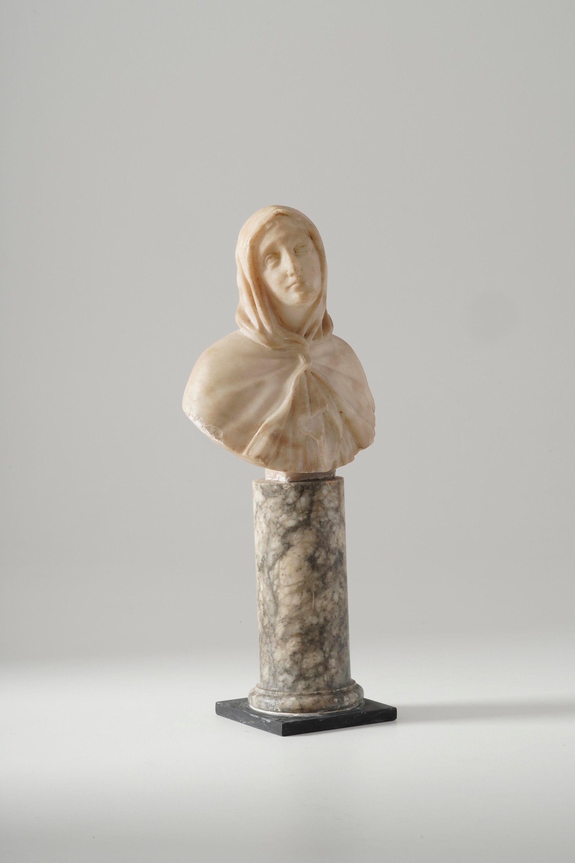 Busto femminile, XIX secolo