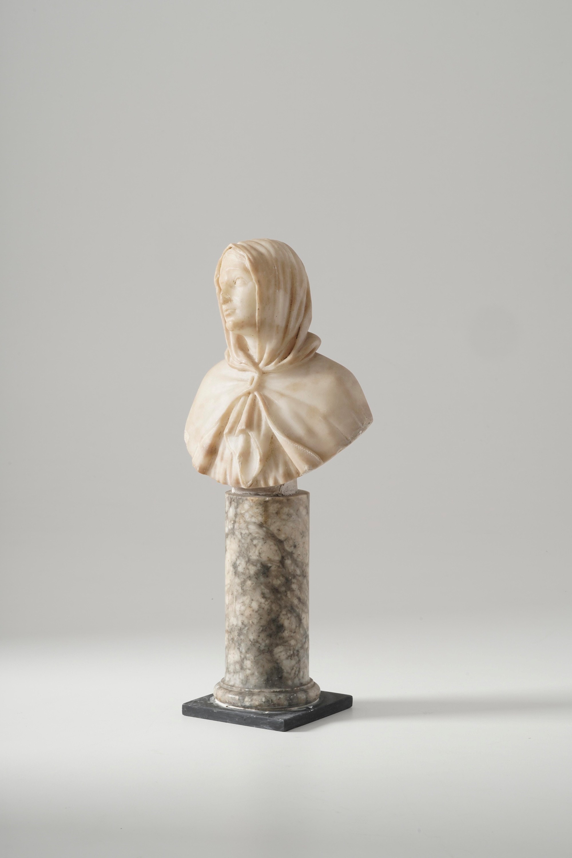 Busto femminile, XIX secolo