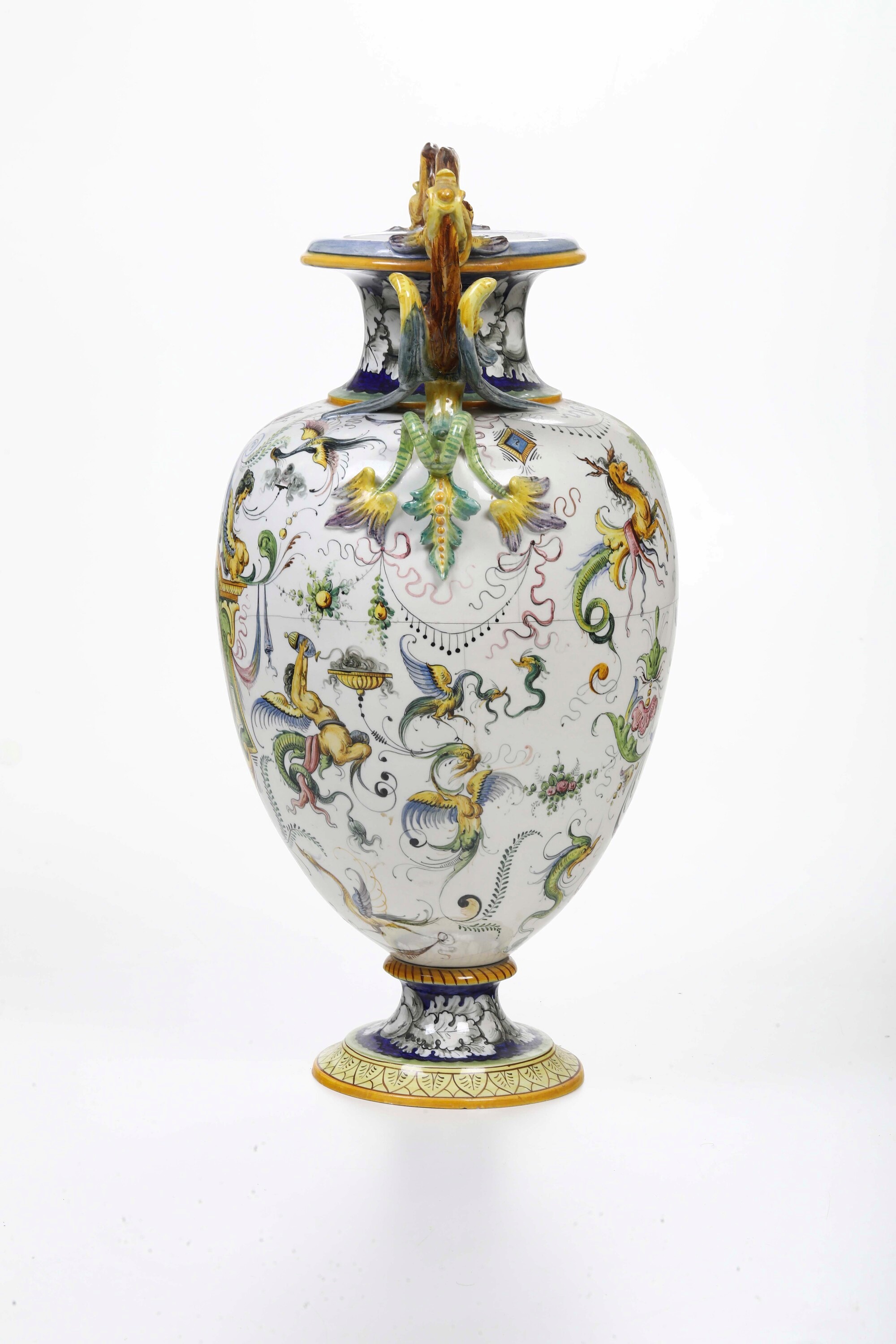 Manifattura La Colonnata (Sesto Fiorentino), Vaso in maiolica, verso il 1900