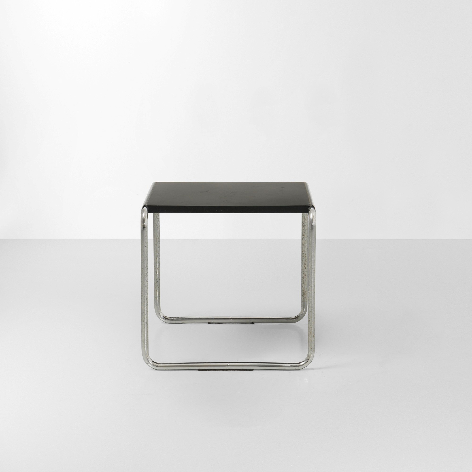 Marcel Breuer - Tavolo basso mod. Laccio