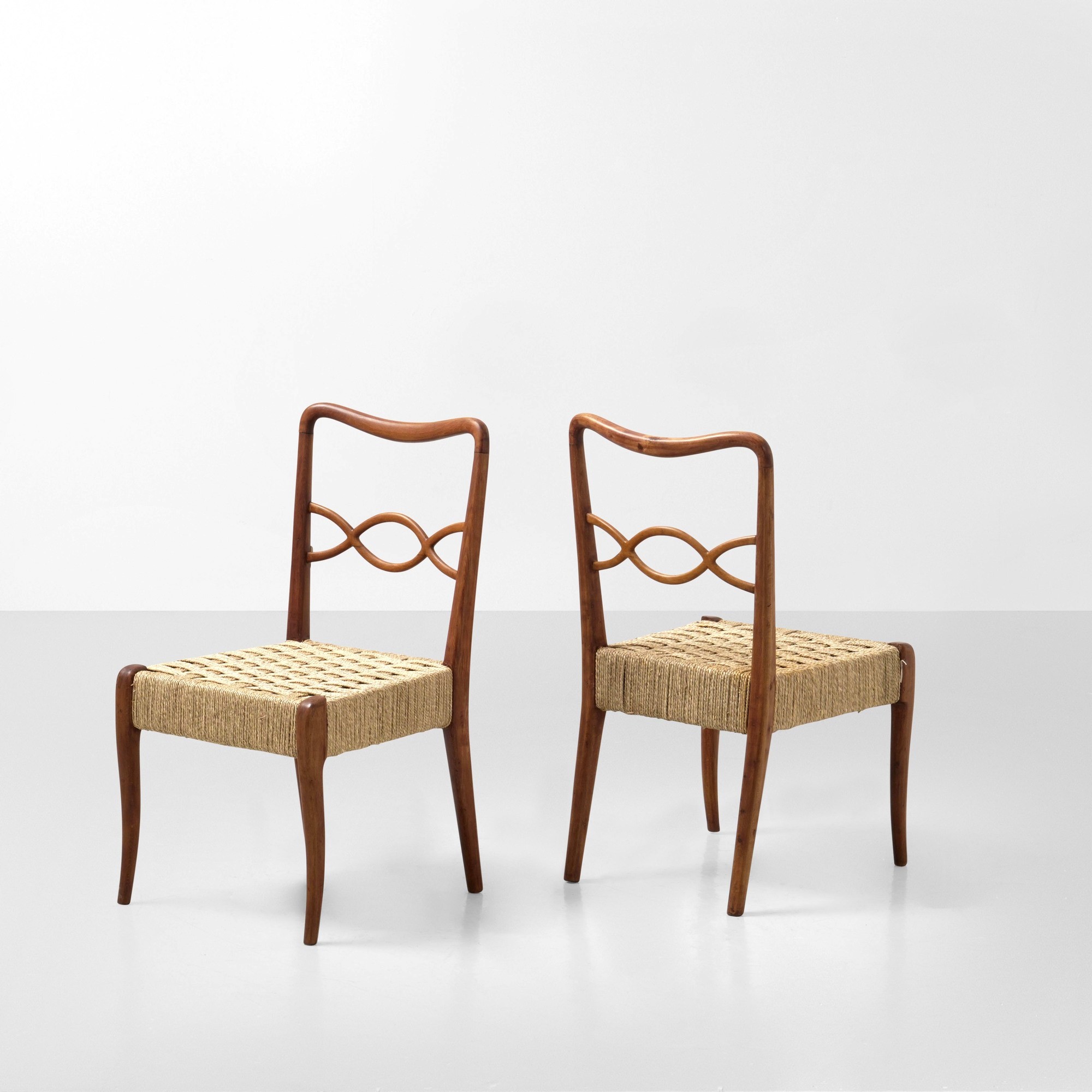 Paolo Buffa - Due sedie in legno con seduta in corda intrecciata