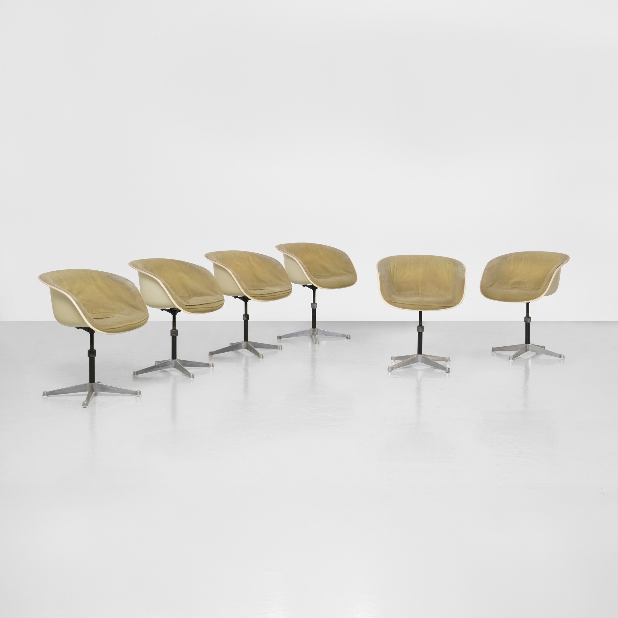 Charles & Ray Eames - Sei poltrone mod. La Fonda