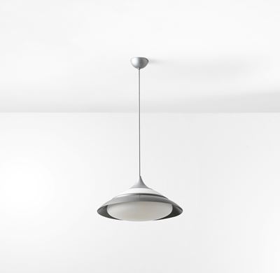 Lampada a sospensione con diffusore in vetro opalino