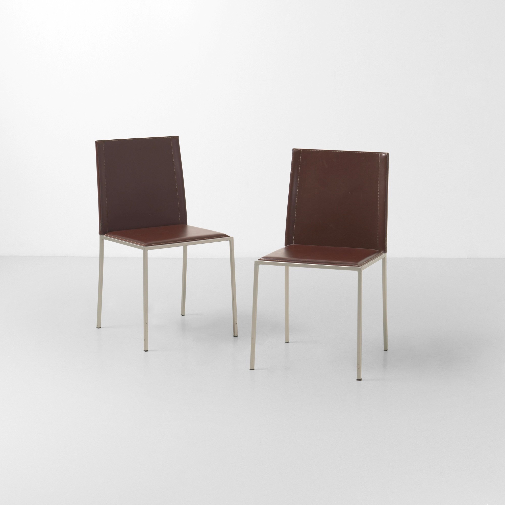 Calligaris - Due sedie in metallo con rivestimento in cuoio