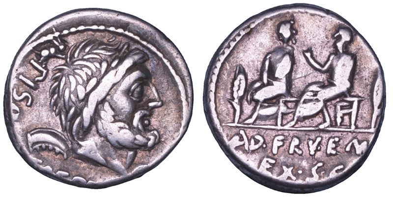 CALPURNIA. L. Calpurnius Piso Caesonius e Q. Servilius Caepio, 100 a.C. Denario.