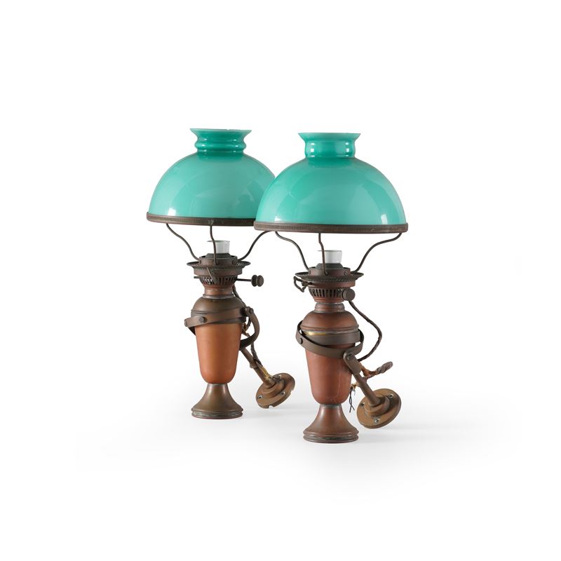 Coppia di lampade epoca Regency in rame e vetro lattimo verde  - Asta Antiquariato e Cornici - Cambi Casa d'Aste