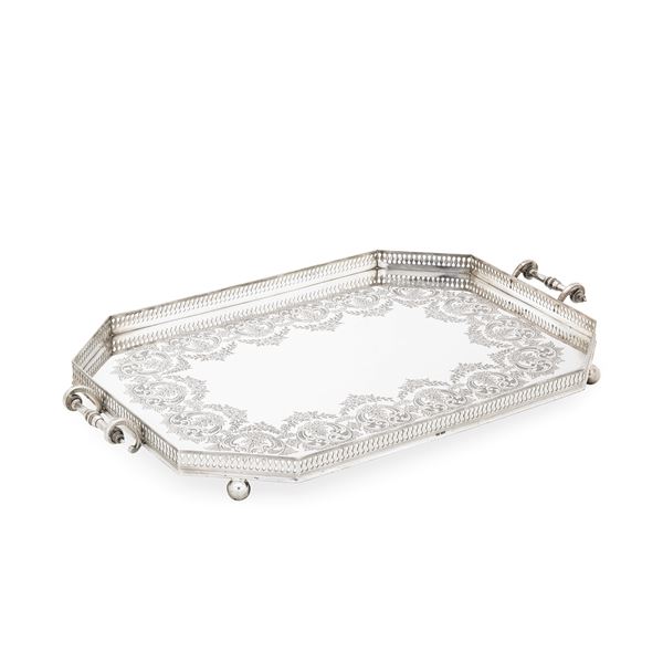 Grande presentoir centrotavola. Sheffield 1906, argentiere Mappin & Webb.