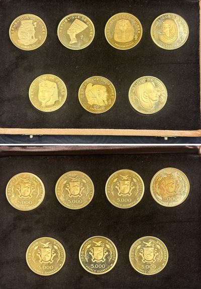 Guinea, Lotto di sette monete commemorative in oro da 5.000 Francs del 1970