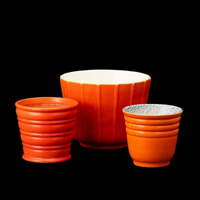 Richard Ginori, San Cristoforo; S.C.I., Laveno e Ceramiche Pozzi, tre cachepot in terraglia smalt...