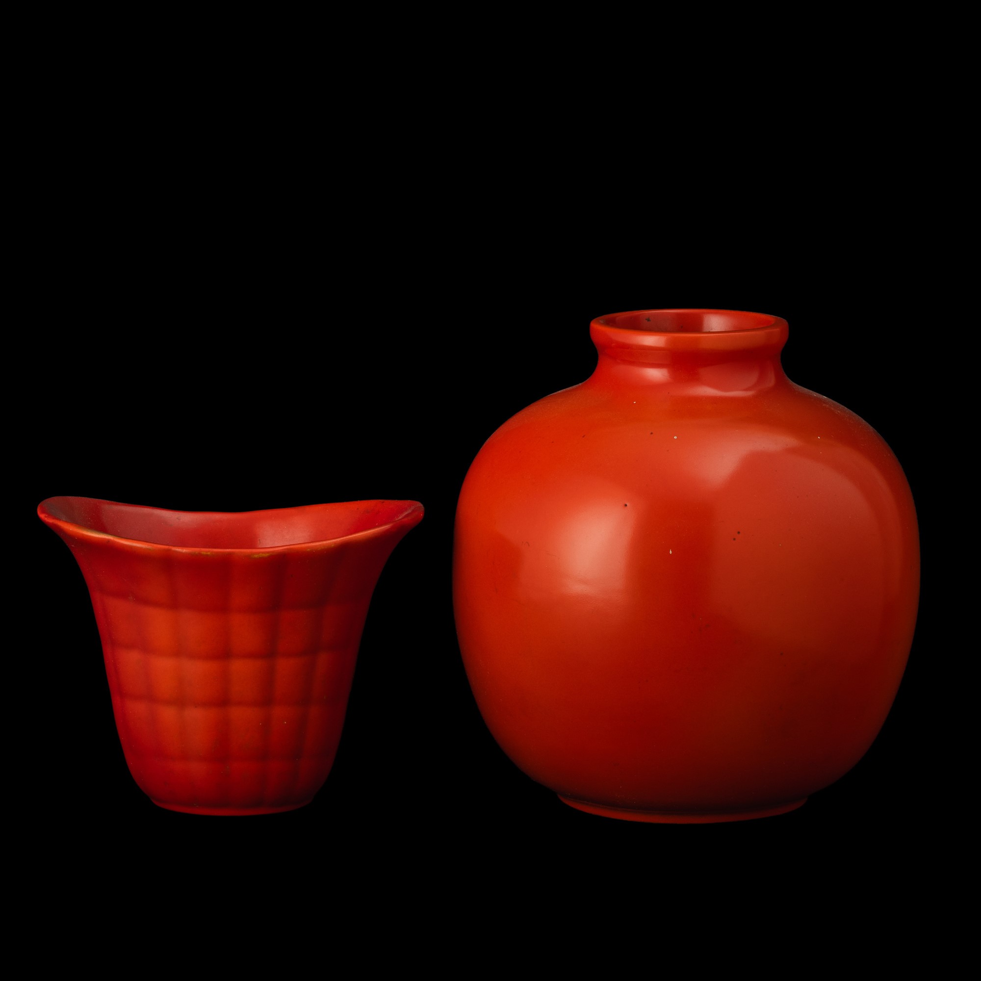 Giovanni Gariboldi - San Cristoforo, Milano, vasi in terraglia a smalto arancione, 1935 circa