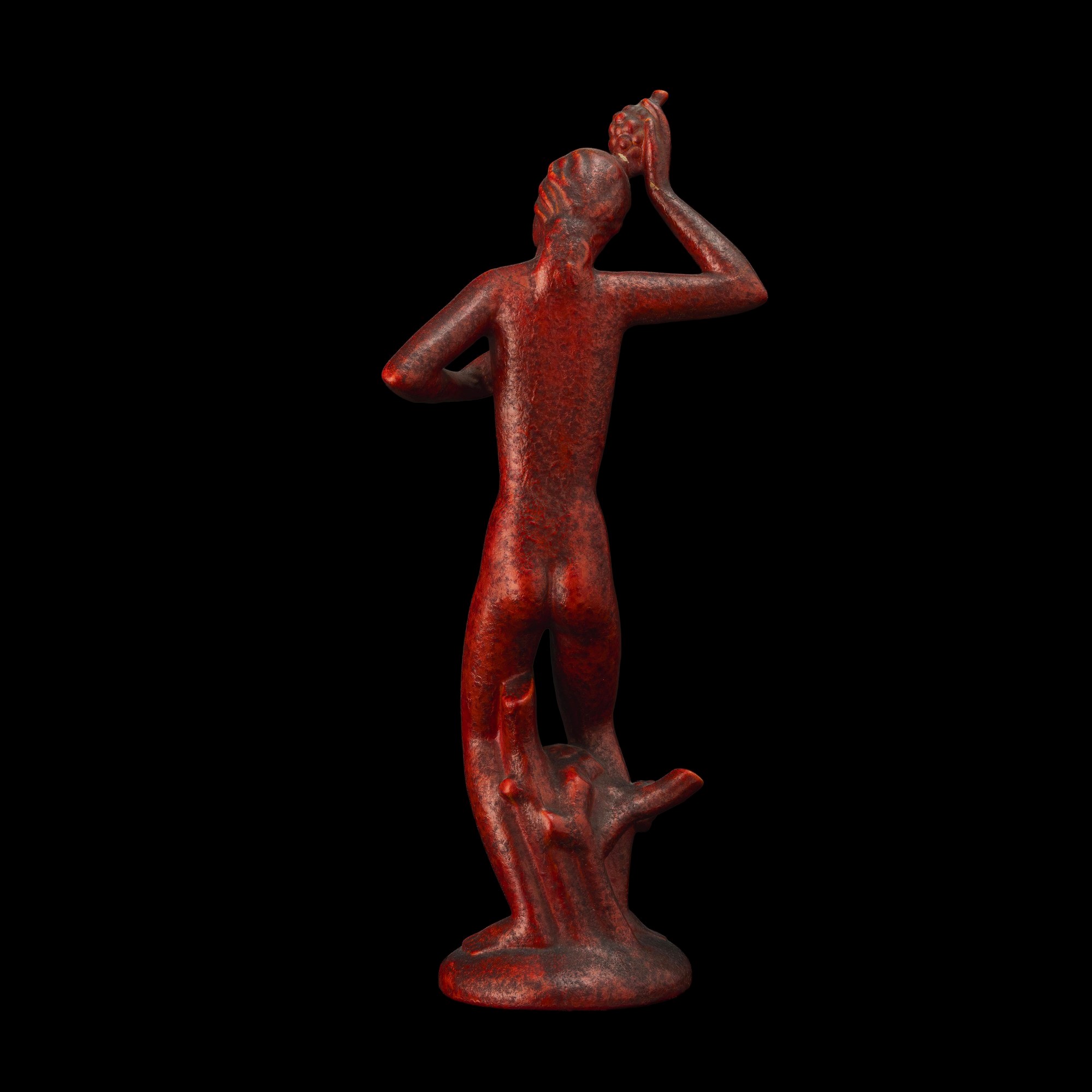 Vendemmiatrice, terraglia a colaggio con decoro in smalto rosso (Austria o Italia, 1930 ca.), scu...