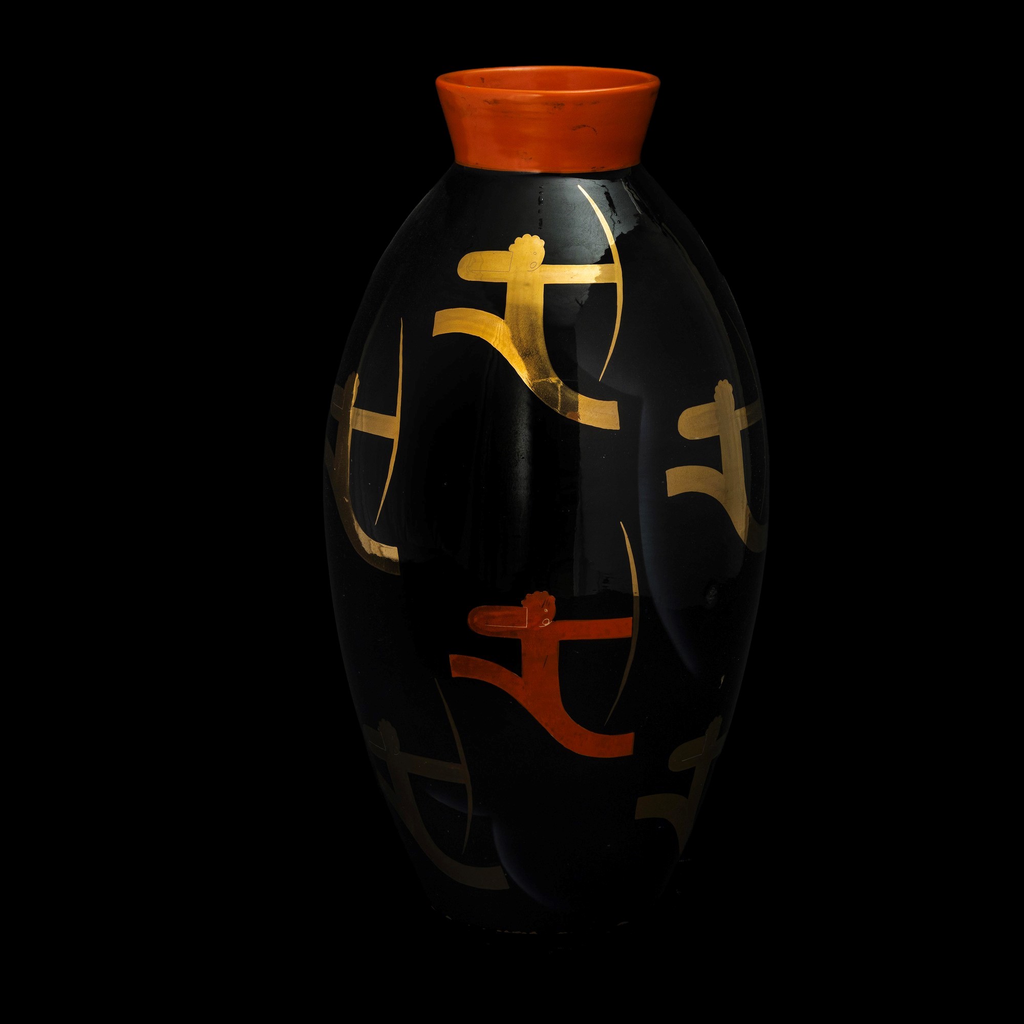 Dante Baldelli - Vaso in terraglia a colaggio con arcieri stilizzati (Umbertide, 1938 ca.)