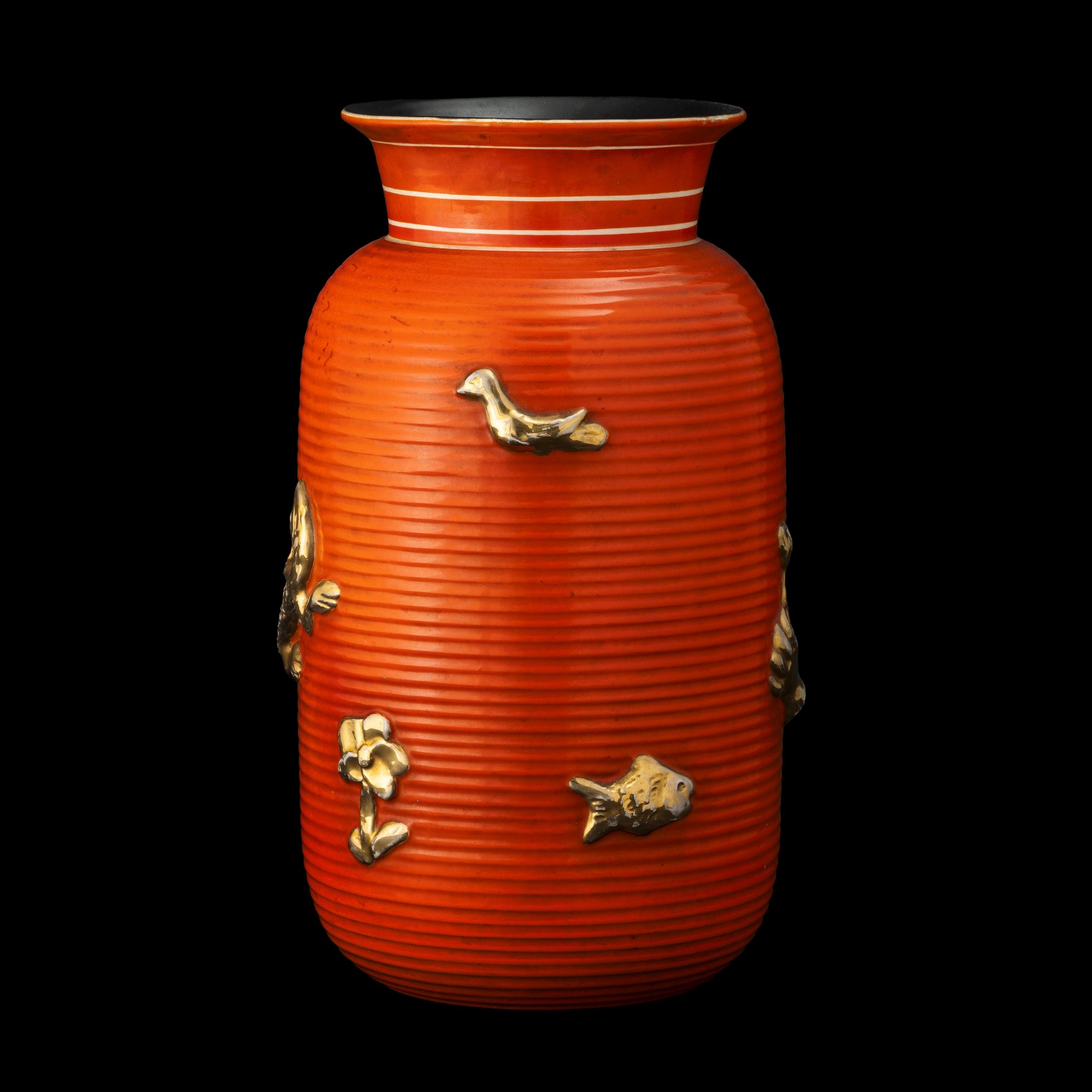 F.A.C.I., Civita Castellana, Vaso a balaustro in ceramica con applicazioni dorate