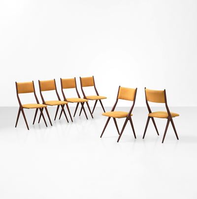 Sei sedie, struttura in legno e rivestimento in tessuto (produzione italiana, circa 1950)