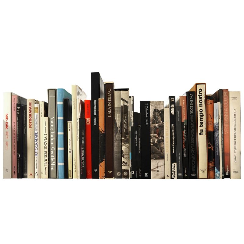 FOTOGRAFIA - lotto di libri  - Asta Libri - La Wunderkammer di Ettore Mocchetti - Cambi Casa d'Aste