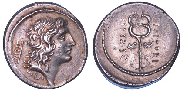 PLAETORIA. M. Plaetorius M.f. Cestianus, 69 a.C.. Denario.
