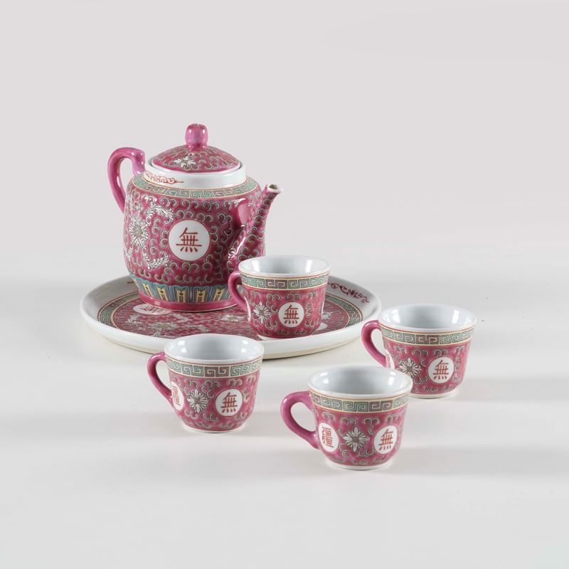 Servizio da caffè in porcellana, Cina XX secolo