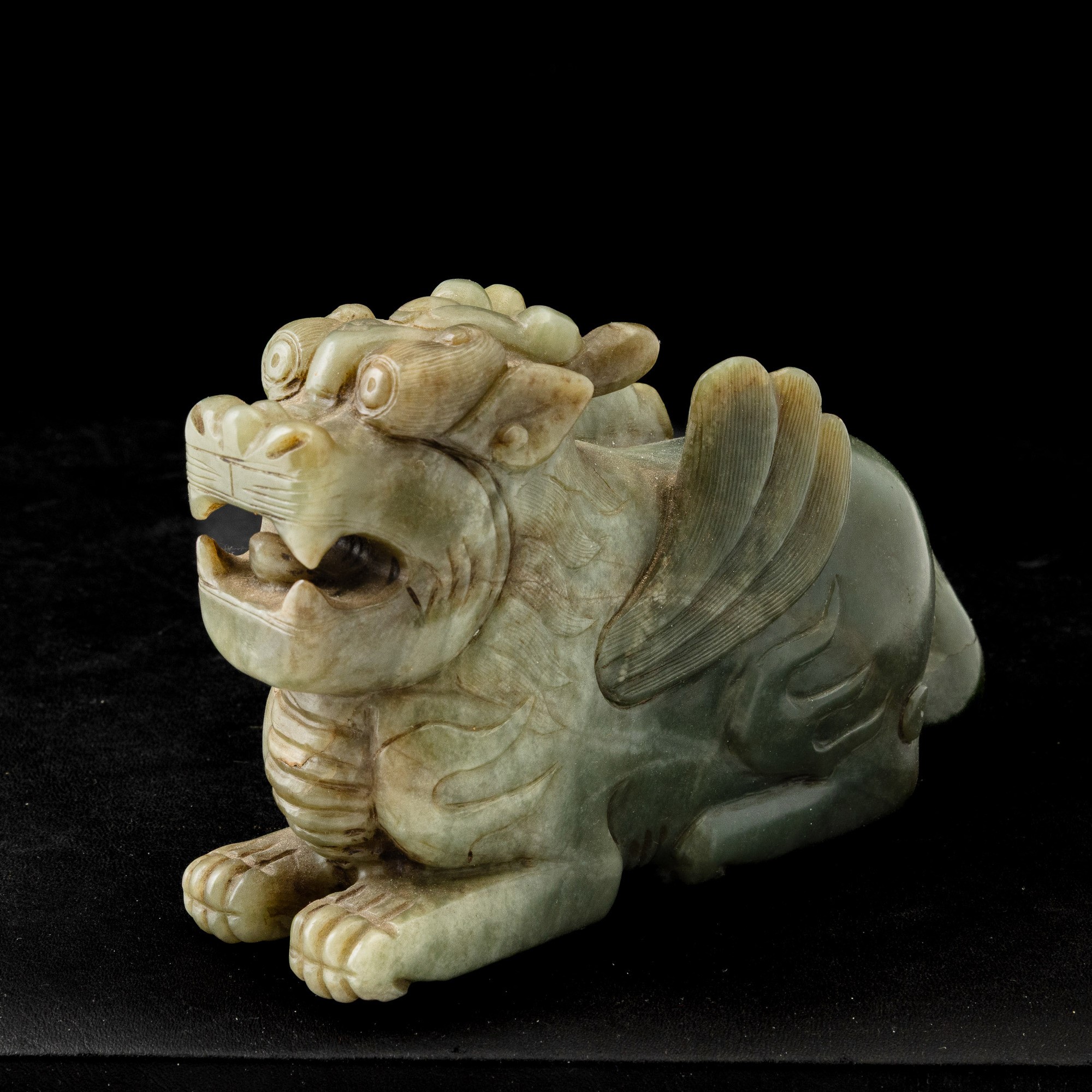 Cina, Dragone scolpito in giada verde (Dinastia Qing, XIX secolo)