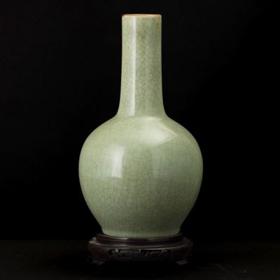 Vaso in porcellana craquelé, Cina, XX secolo