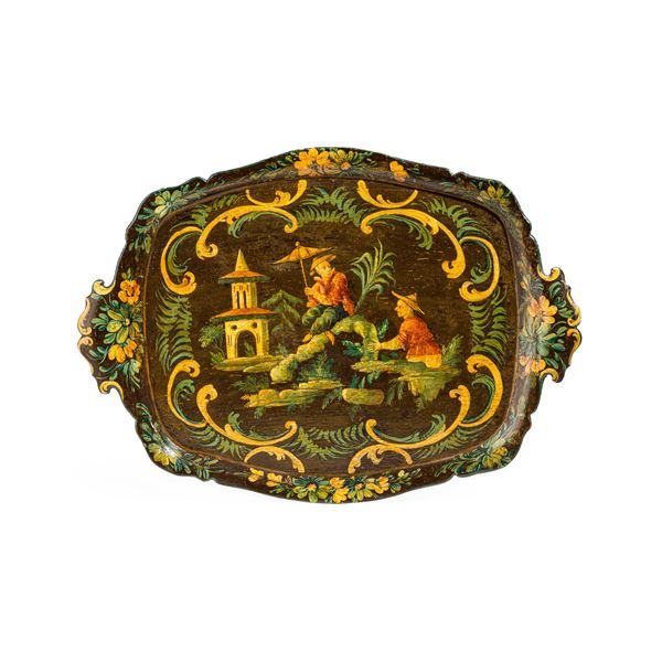 Vassoio laccato e dipinto a chinoiserie. Venezia, XVIII secolo