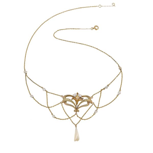 Pearl, gold and low-karat gold necklace