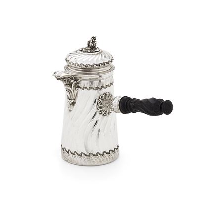 Boin Tabouret, Caffettiera in argento fuso e sagomato con supporto in legno, Parigi, XX secolo