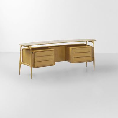 Italia, Mobile a cassetti in legno impiallacciato con piano in marmo curvo (circa 1950)