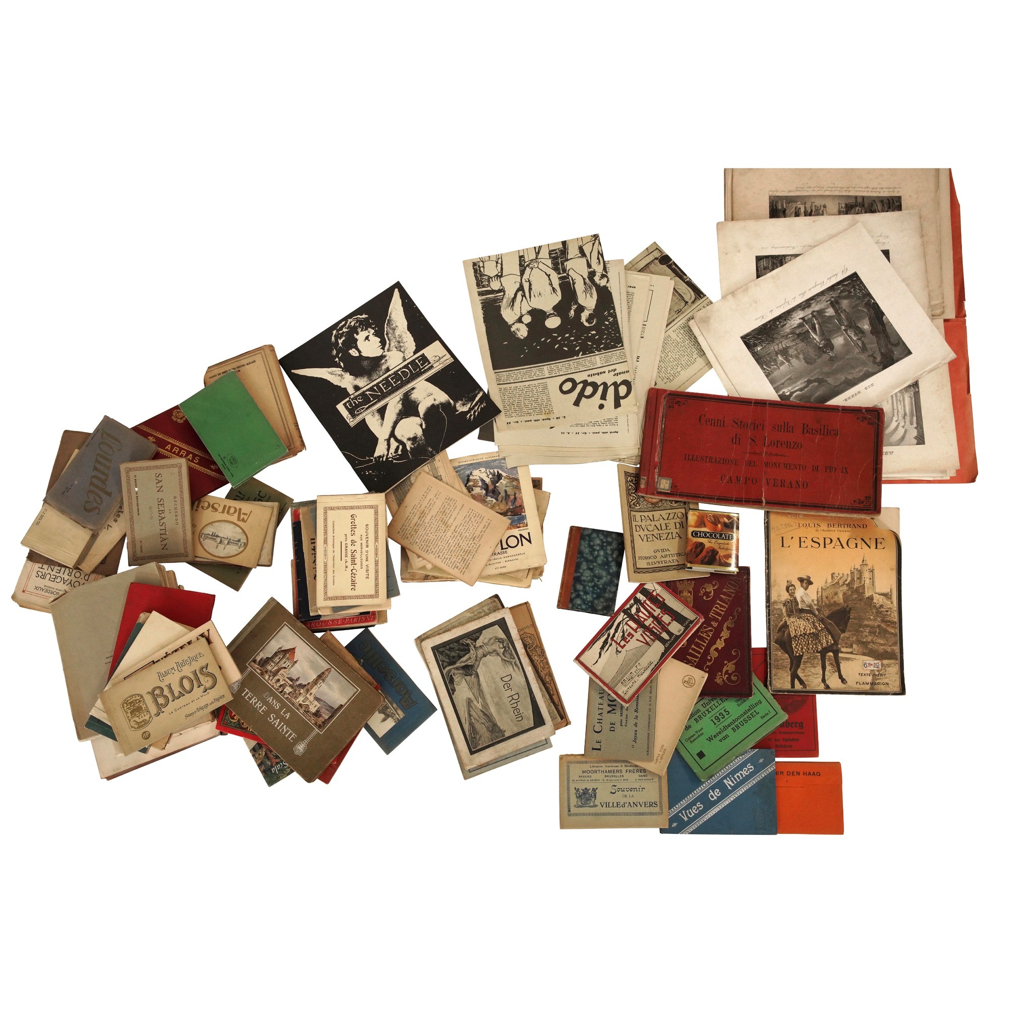 Lotto di album di cartoline e fotografie d’epoca