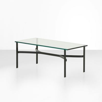 Max Ingrand, Tavolo basso in metallo laccato con piano in cristallo molato, per Fontana Arte
