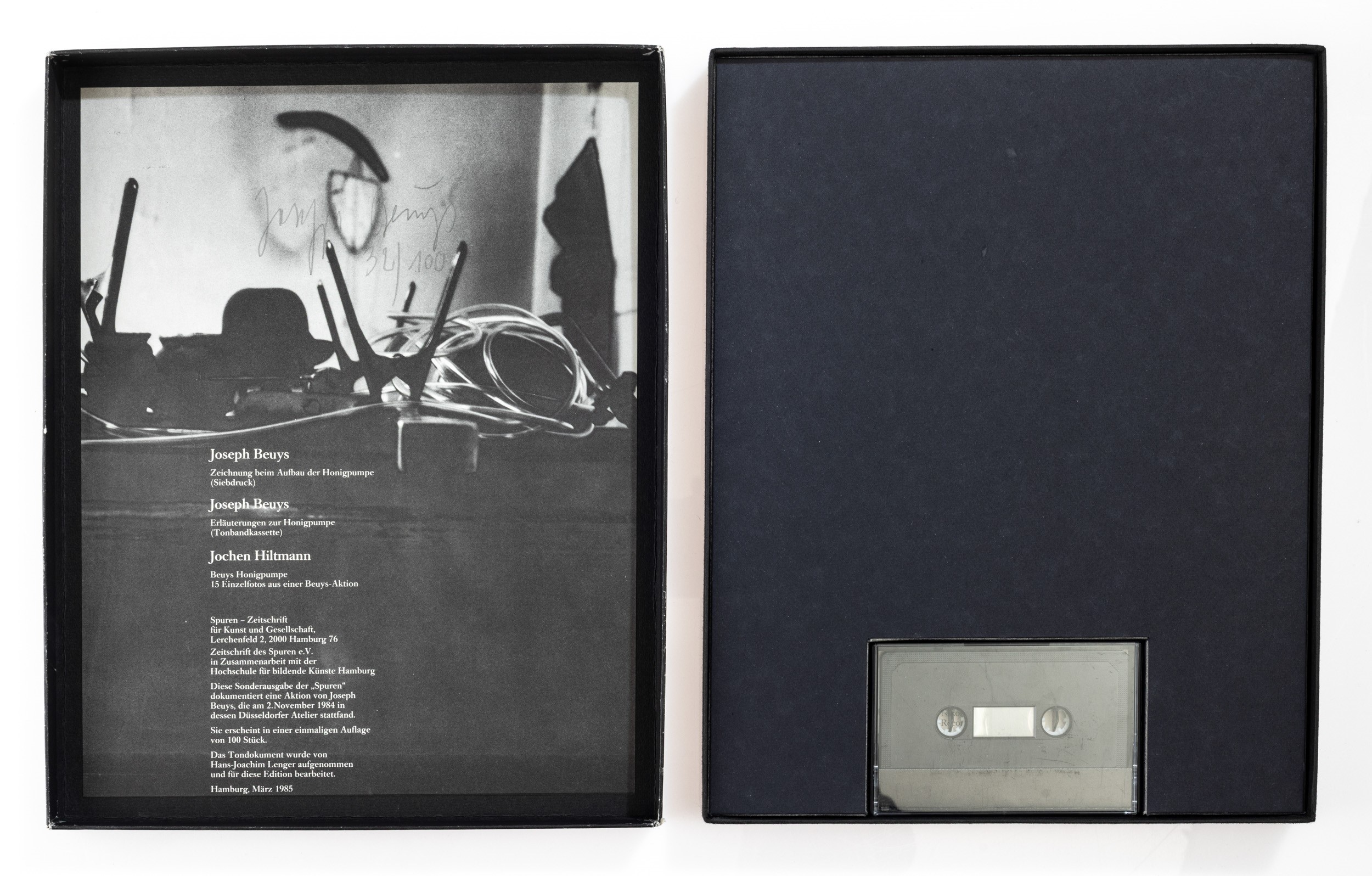 Joseph Beuys - Honigpumpe