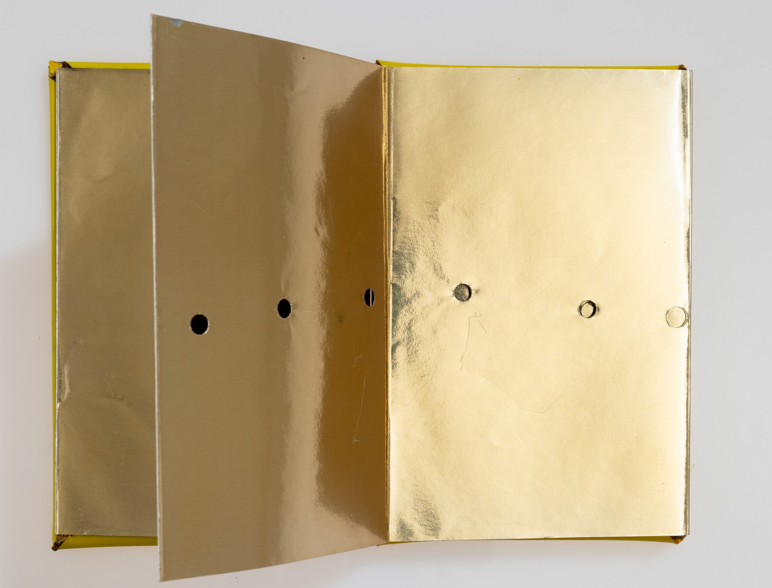 Lucio Fontana - Concetto spaziale (es. non numerato), incisione su carta