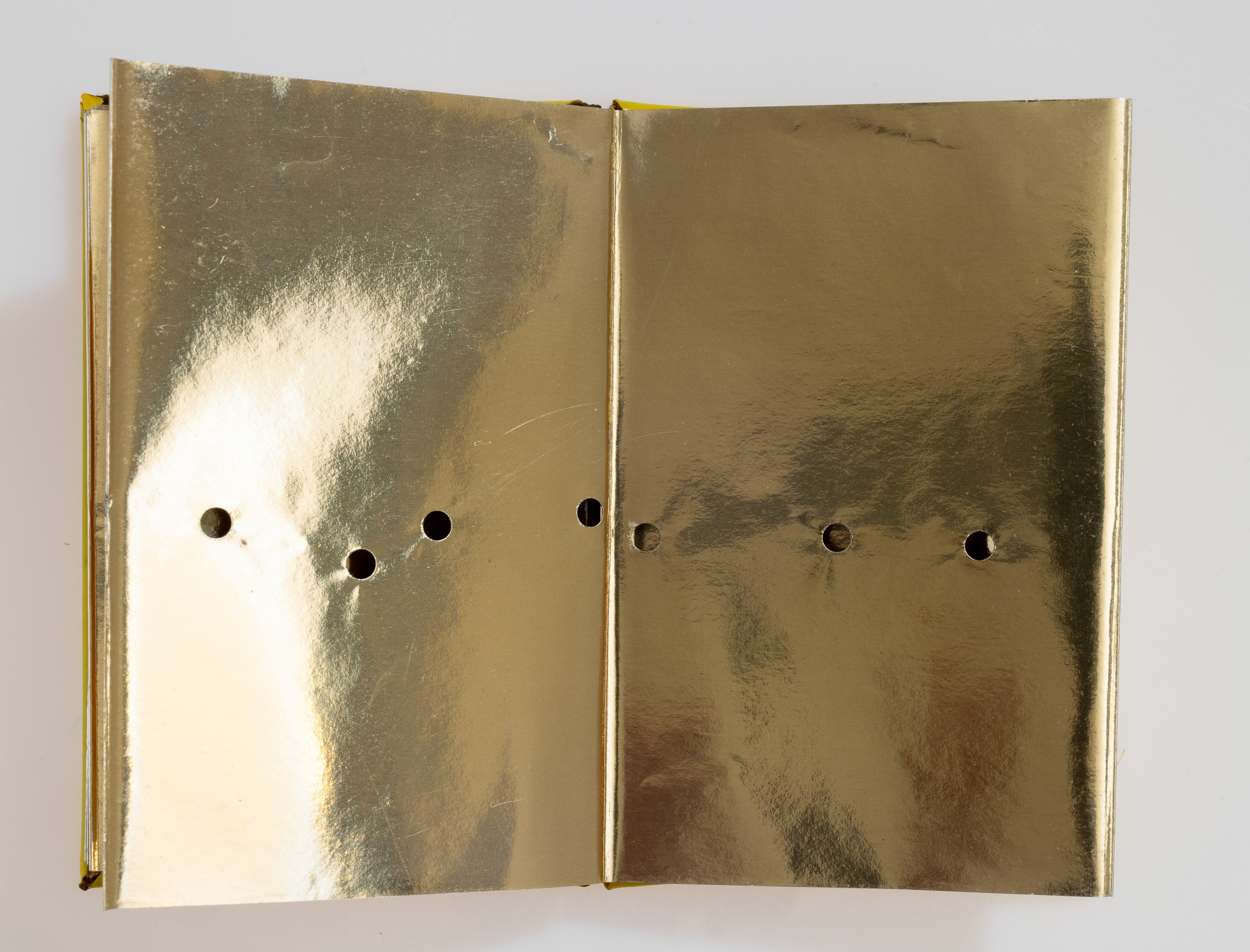 Lucio Fontana - Concetto spaziale (es. non numerato), incisione su carta