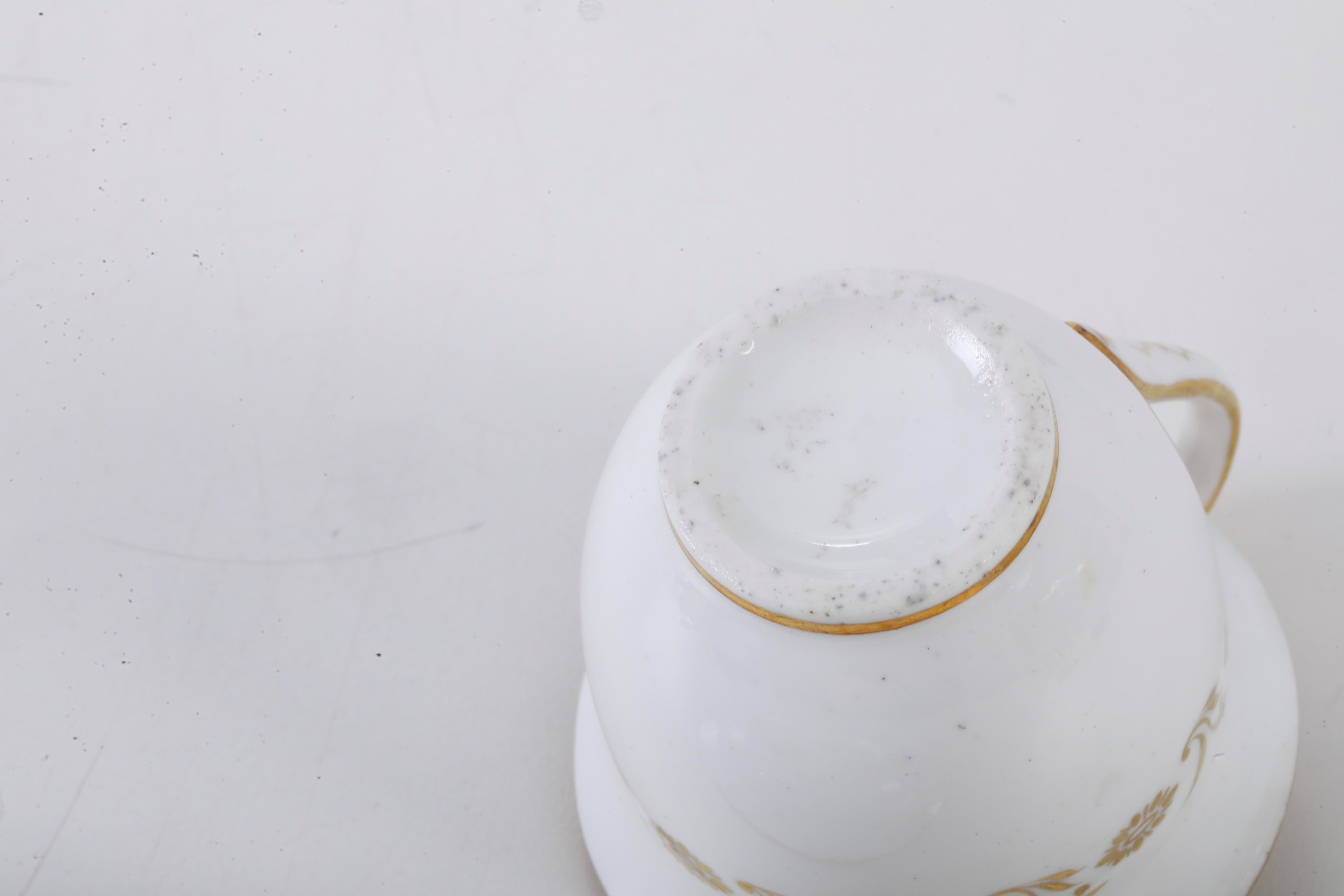 Probabile Inghilterra, Tazza con piattino in porcellana (1900 circa)