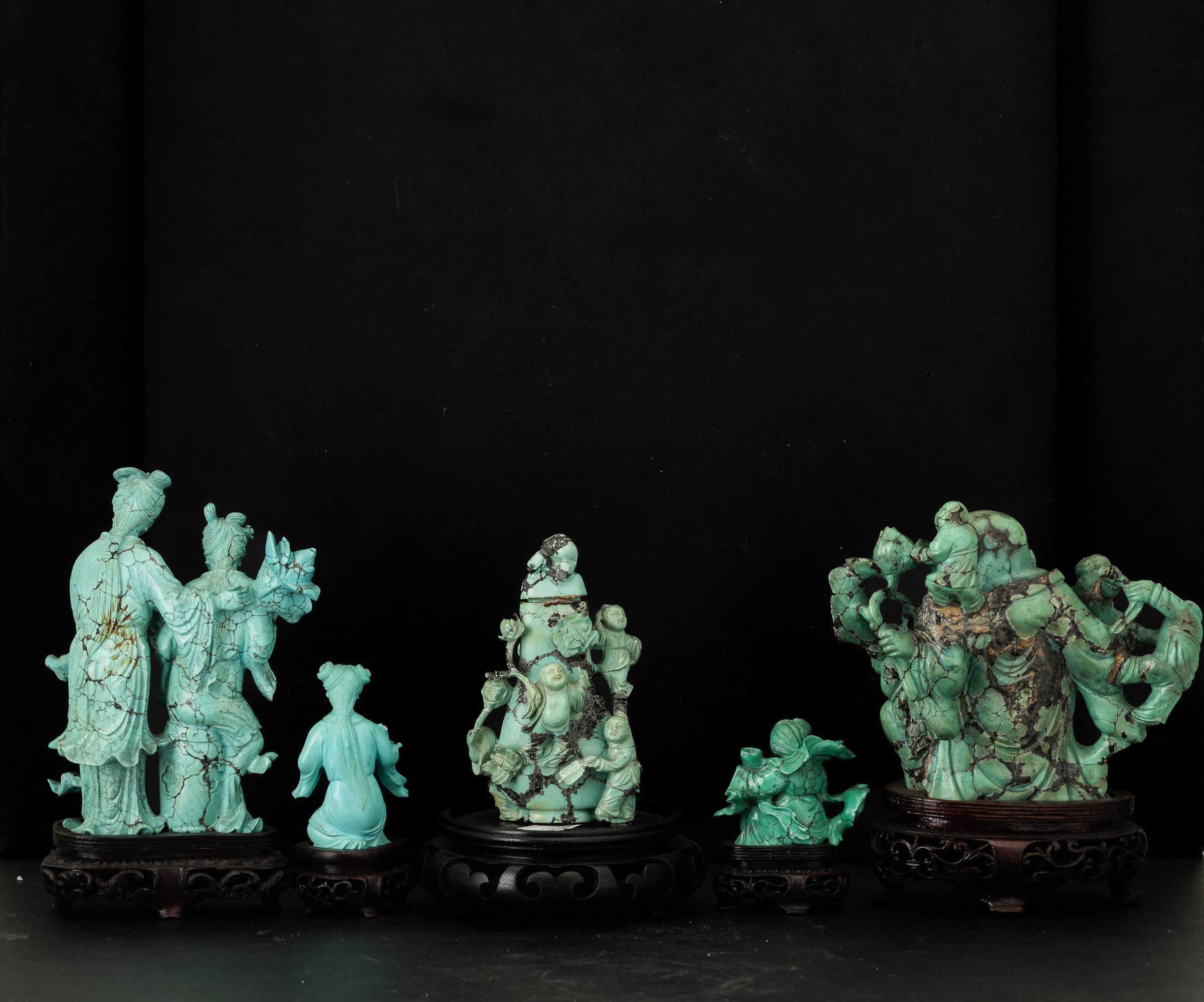 Cina, Dinastia Qing, Cinque figure in turchese raffiguranti personaggi,  XIX secolo