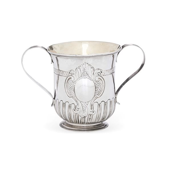 Porridge cup. Londra, 1778. Marchio dell'argentiere parziale di difficile lettura