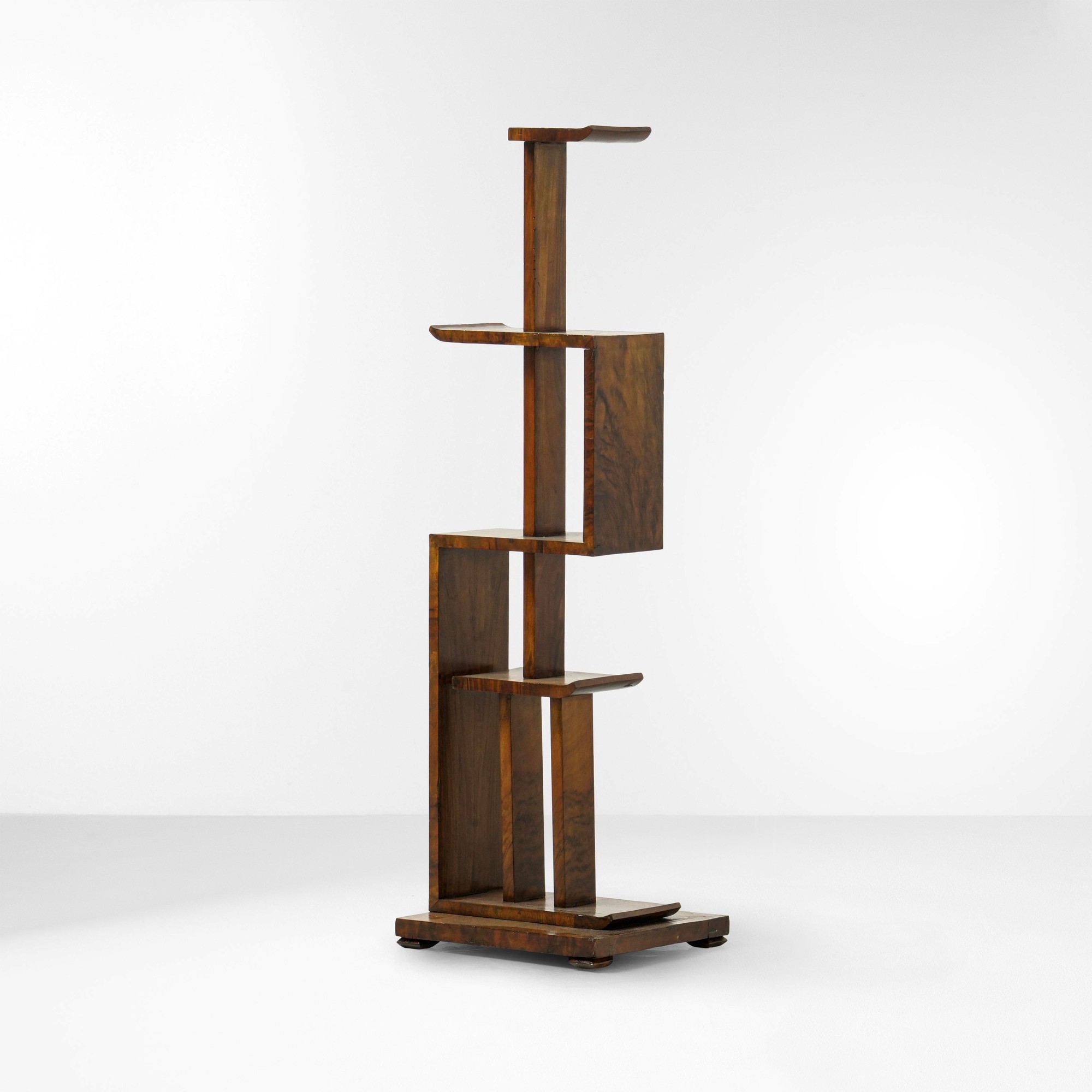 Prodotto in Italia, Etagère in legno e legno impiallacciato (stile 1930 ca.)