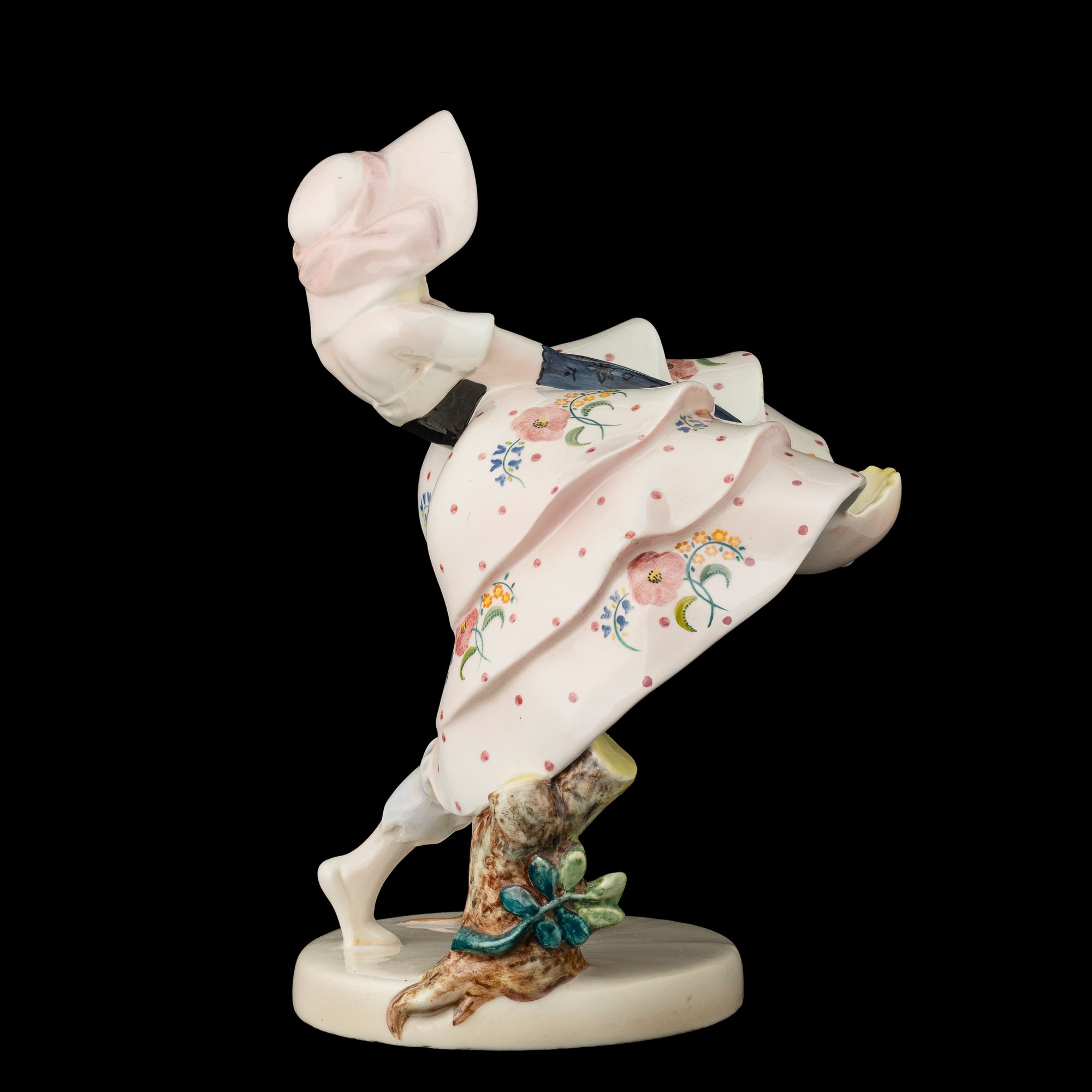 Sandro Vacchetti - Torino, circa 1940 - Vento di Primavera, scultura di dama in terraglia policro...