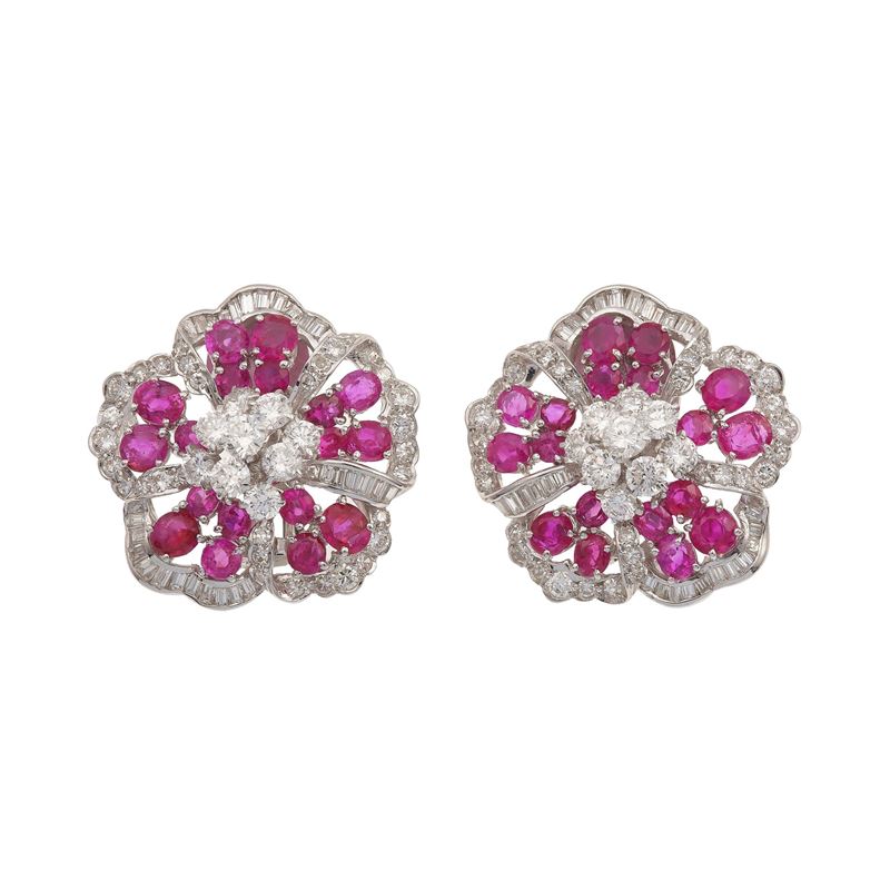 Pair of diamond, ruby and gold earrings  - Auction Fine Jewellery - Cambi Casa d'Aste