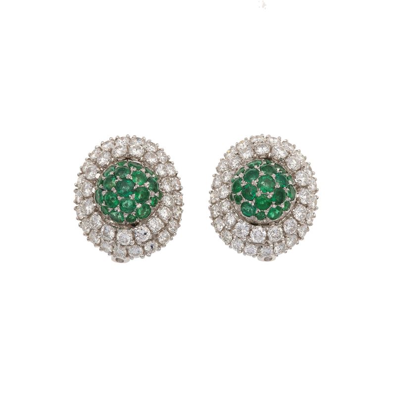 Pair of diamond, emerald and gold earrings  - Auction Fine Jewellery - Cambi Casa d'Aste