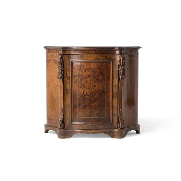 Piccola credenza a un’anta