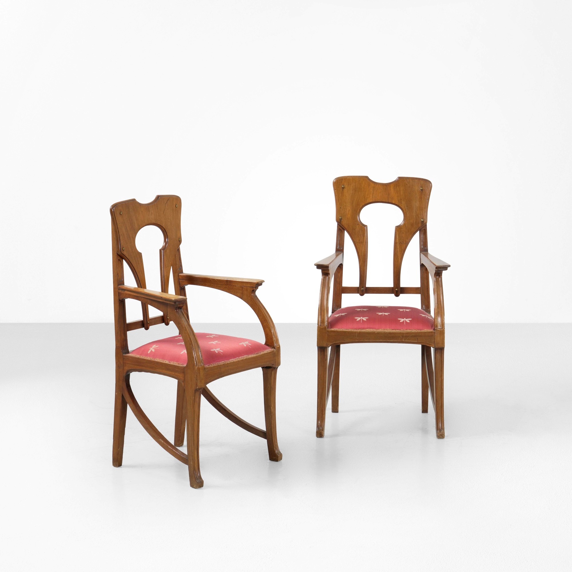 Edouard Diot - Due poltrone in legno e rivestimento tessile
