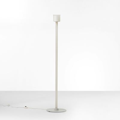 Lampada da terra mod. Canna (struttura in metallo laccato e vetro satinato)