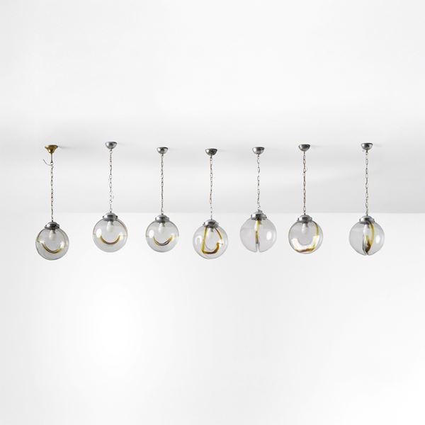 Sette lampade a sospensione
