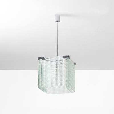 Lampada a sospensione in metallo e vetro stampato