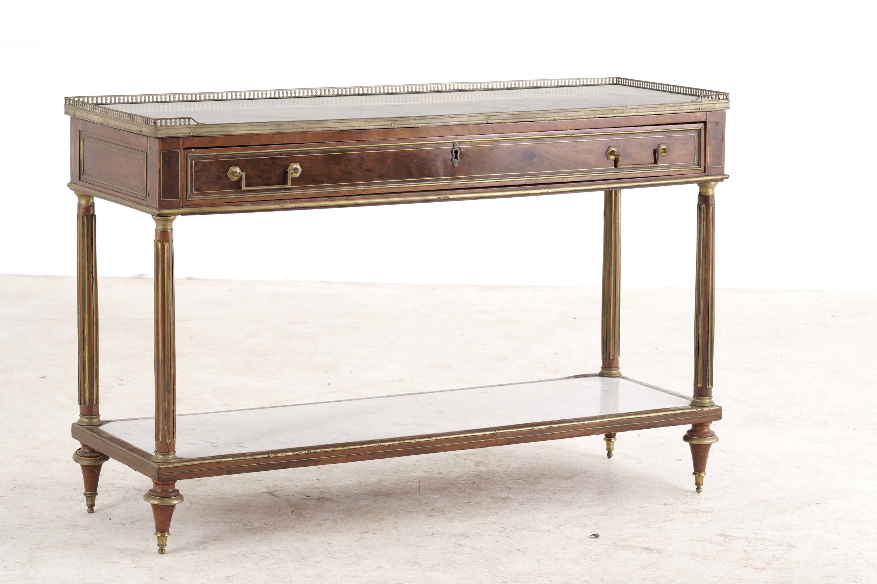 Sideboard lastronato e filettato in ottone, con piani in marmo e ringhierina traforata (XIX-XX se...