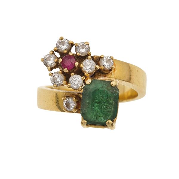 Emerald, diamond and ruby ring