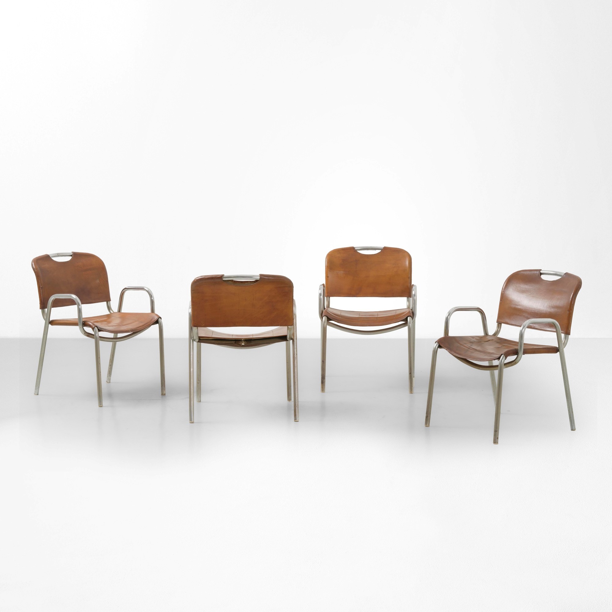 Achille Castiglioni e Marcello Minale - Castiglioni e Minale, Quattro poltrone modello Castiglia