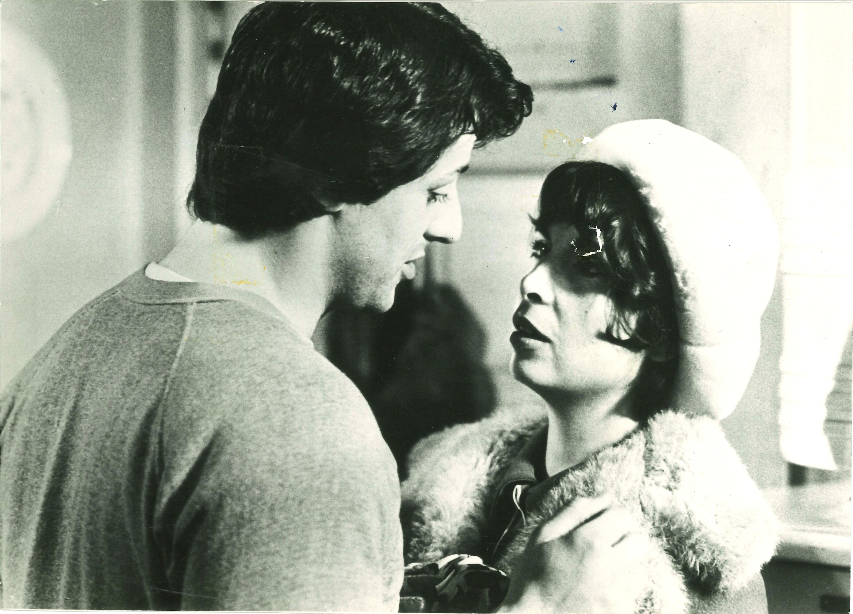 Lotto di quattro fotografie di grandi produzioni americane Michael Caine in "A bridge too far"; S...