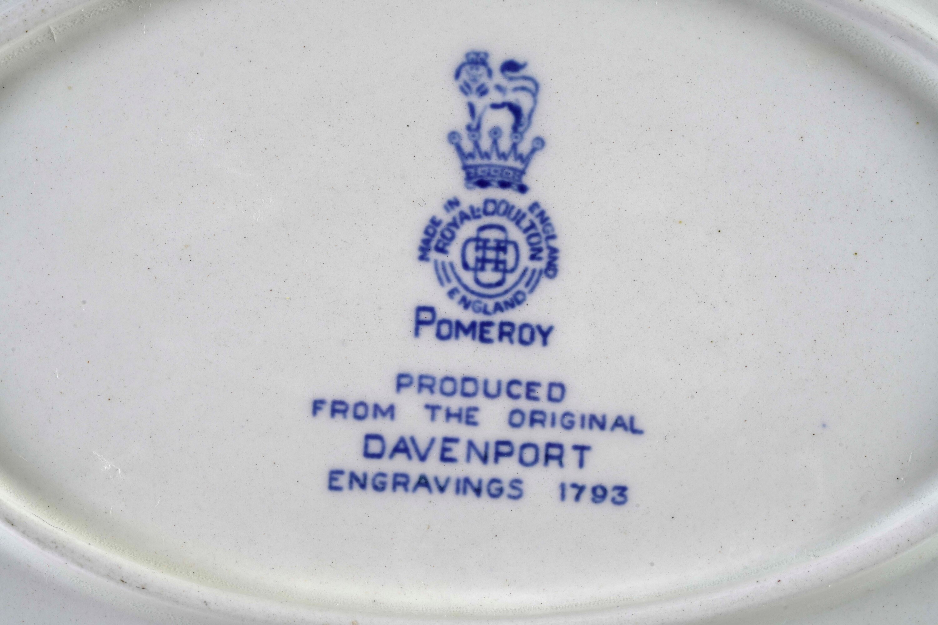 Servizio da tavola "Pomeroy". Inghilterra, Manifattura Royal Doulton, XX secolo.
